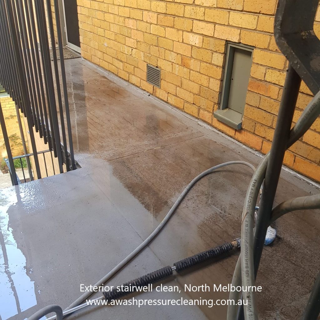 Pressure cleaning services 